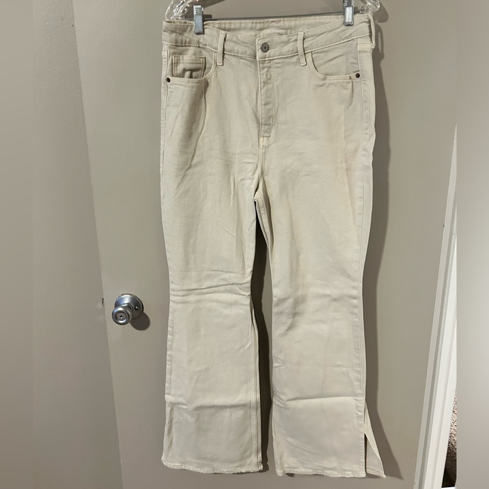 Old Navy higher high rise flare jeans, size 12